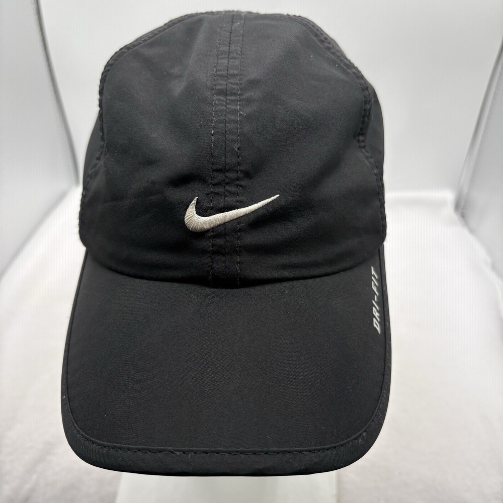 Nike featherlight dri-fit women's? *(seems small) lightweight hook loop