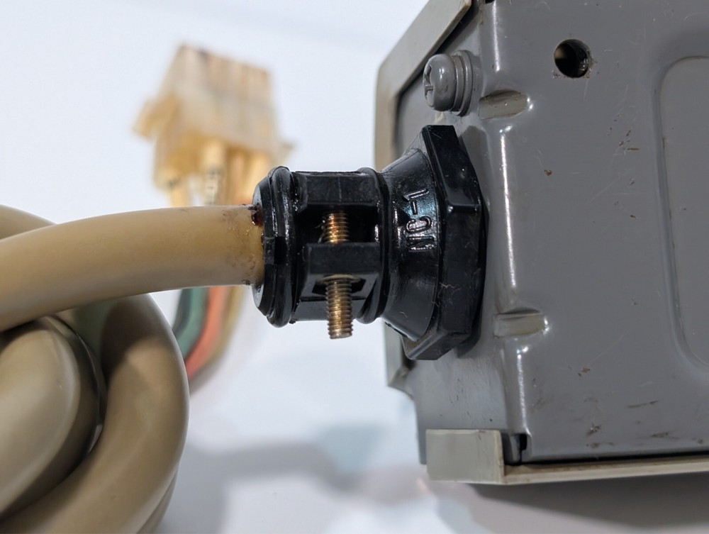 Fuji Electric AHL33P Control Box / Switch, Forward Stop Reverse Buttons