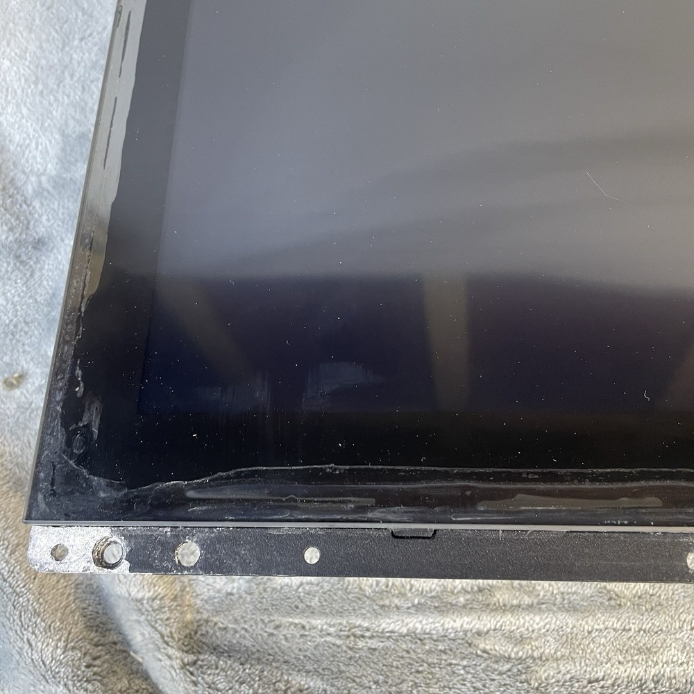 Garmin GPSMAP 8617 Premium Full HD Touchscreen Chartplotter FOR PARTS