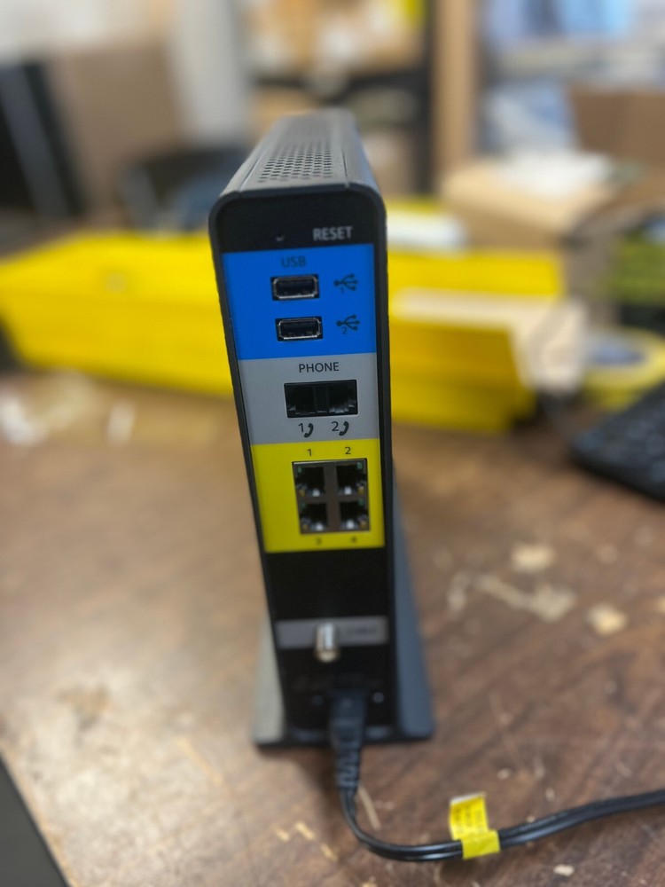 NETGEAR AC1900 Cable Modem Voice Router C7100V
