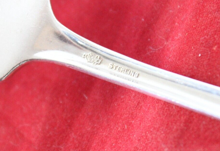 Dixie by Manchester 7-1/4" Dinner Fork (1910) "S" Monogram ~40g