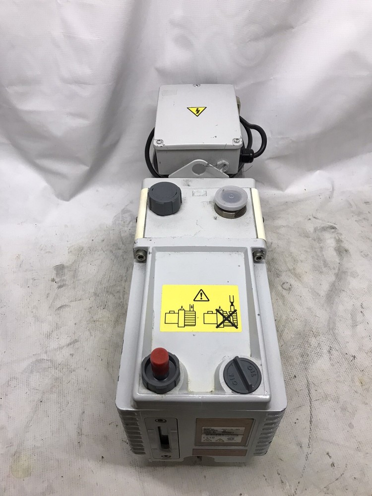 EDWARDS E2M30 Dual Stage Rotary Vane Vacuum Pump - TESTED