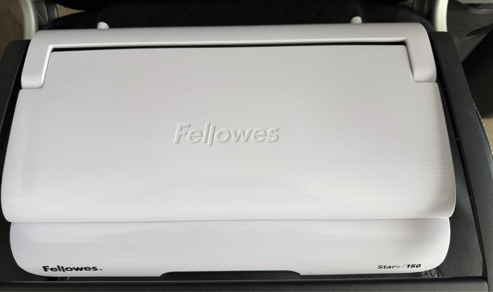 Fellowes Star + 150 Manual Comb Binding Machine CRC 50065 + Sheets and Combs