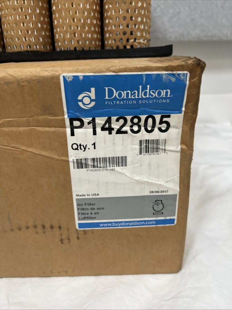 Donaldson P142805 Air Filter Panel Style NEW