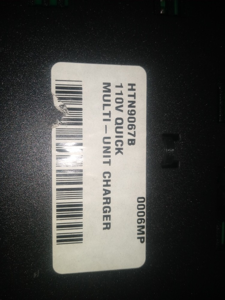 Motorola Model HTN9067B Multi-Unit Rapid Charging Dock