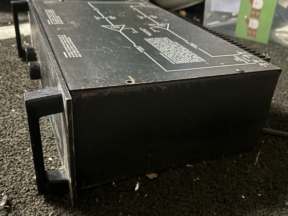 AB Systems Precedent Series 900 Power Amplifier UNTESTED POWERS ON AS-IS