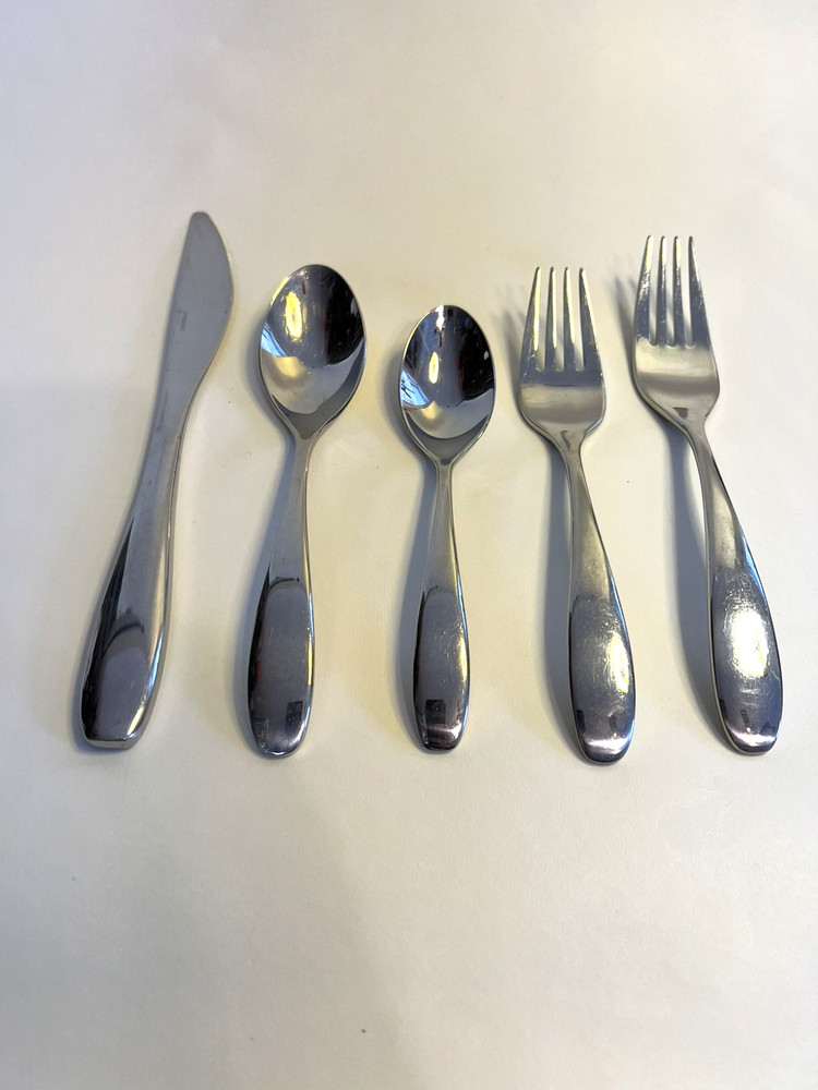 Oneida 18/10 Stafford Mirror Glossy Plain Flatware - Selection