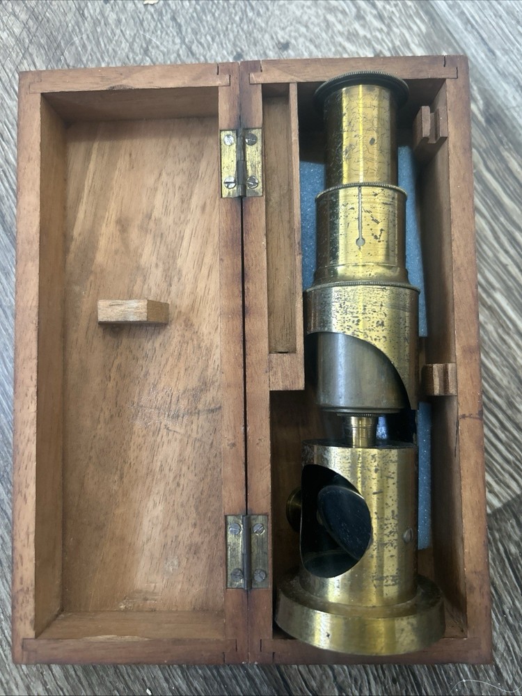 Nice Drum Student Microscope, Lacquered Brass, Late 19th Century"