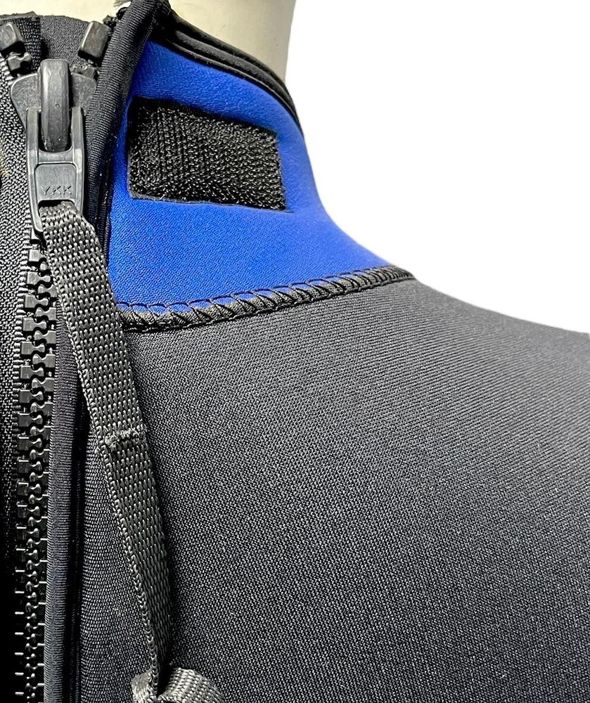 7MM wetsuit men size XX-Large