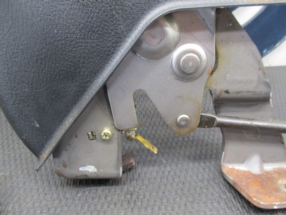2003 Honda Accord - Emergency Parking Brake Handle