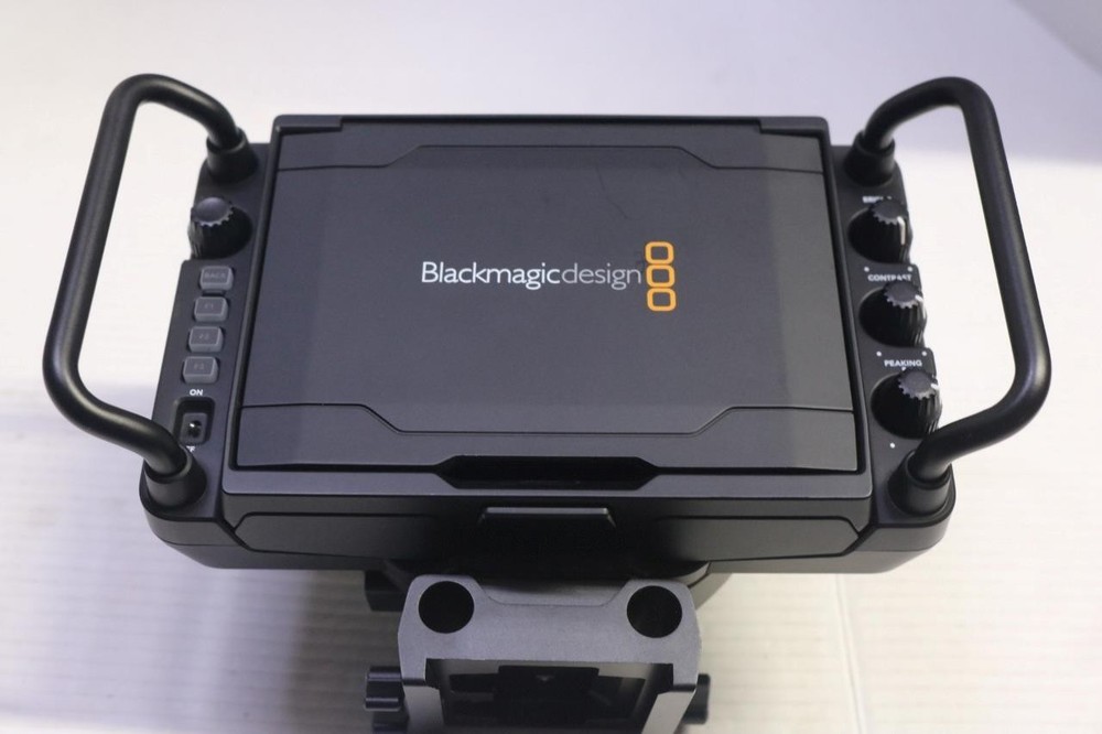 Blackmagic Design Studio Camera 4K Plus