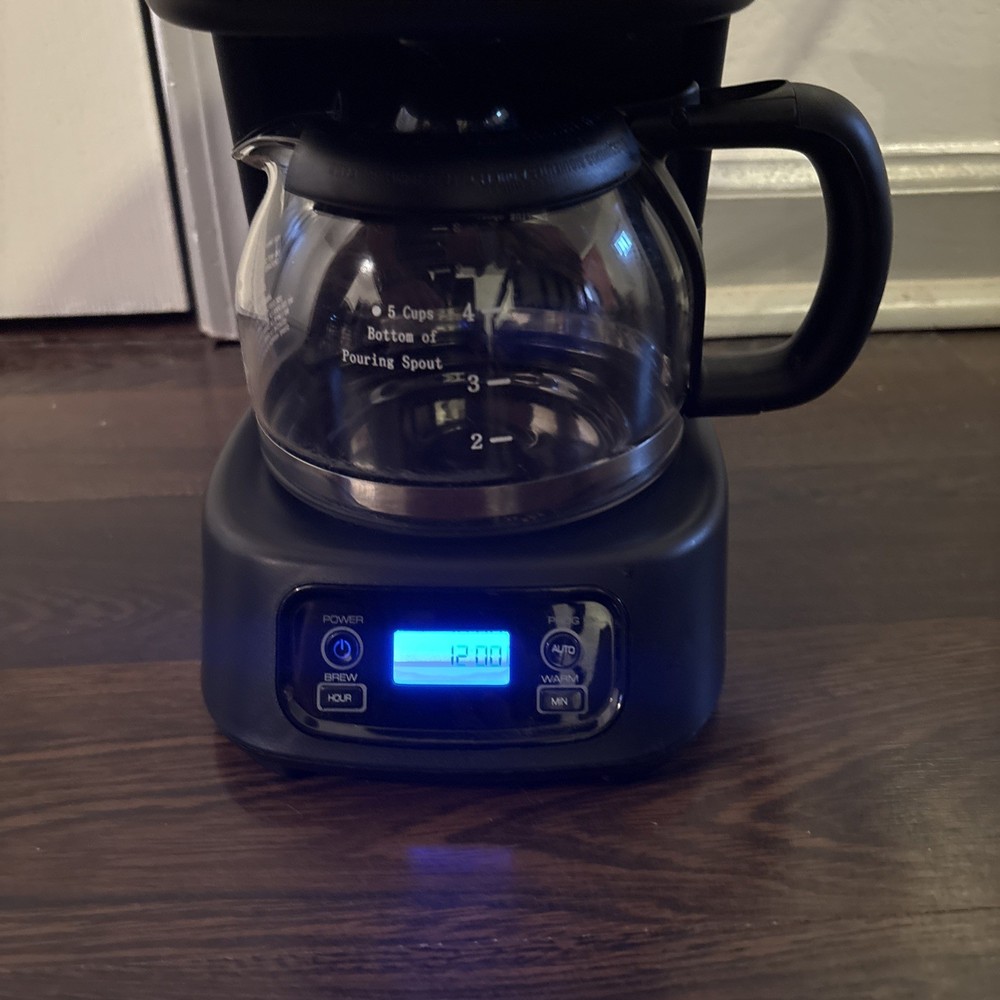 Farberware Programmable 5-Cup Filter Coffee Machine Black Silver Glass Carafe