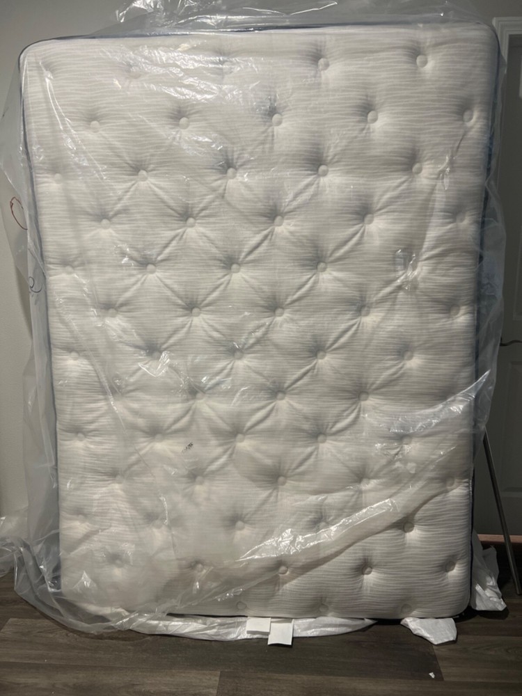 BR800 13.5" Medium pillow top matress