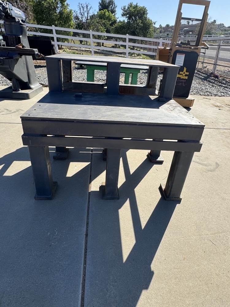 52x42" welding table