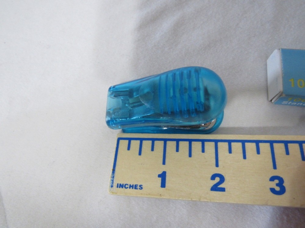 Vintage CASE IT Blue Mini Stapler with Staples