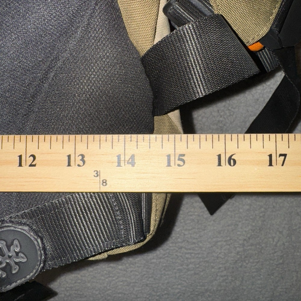 Crumpler The Sinking Barge Photo Backpack Multicolor
