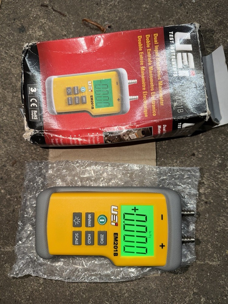 UEi Test Instruments EM201B Dual Input Differential Manometer