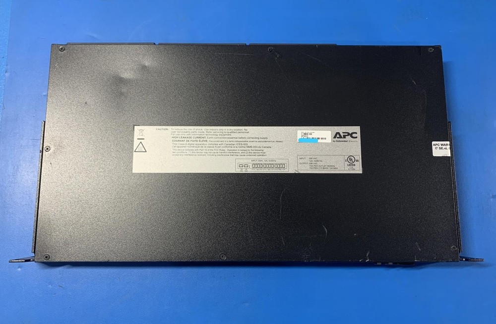 Schneider Electric APC AP4433 Rack Automatic Transfer Switch