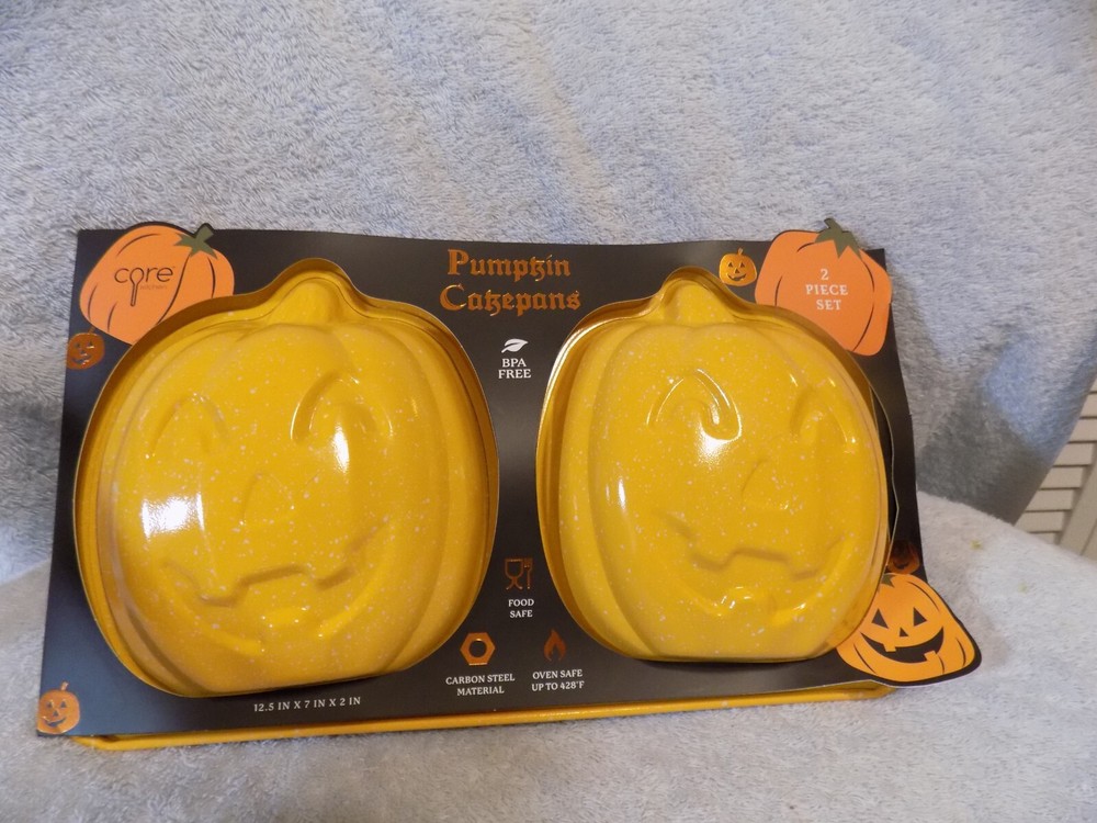 Core Kitchen Jack O' Lantern Pumpkin 2 Piece Baking Cake Pans New