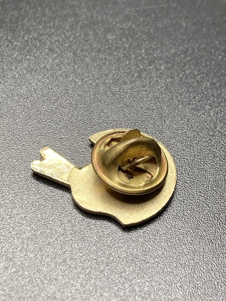Chicago Cubs Helmet Pin Gold Tone