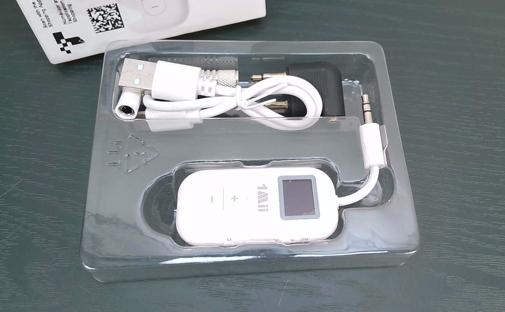 1Mii - SafeFly Dual - Bluetooth 5.3 Adapter - Bluetooth Transmitter w/Screen