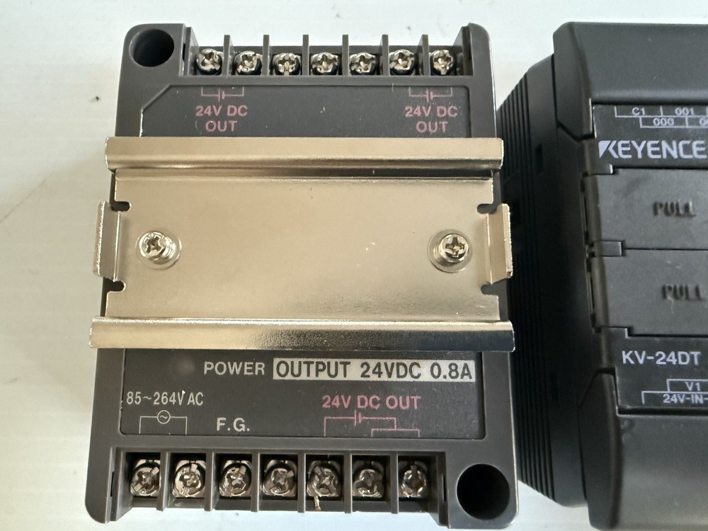 Keyence KV24DT PLC 24-Point Programmable Controller Module w/ 24V Power Supply