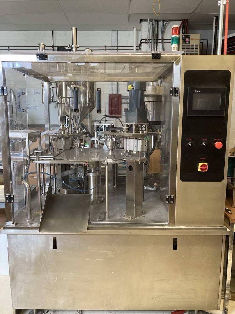 Fully Automatic Spout Pouch Filling And Capping Machine