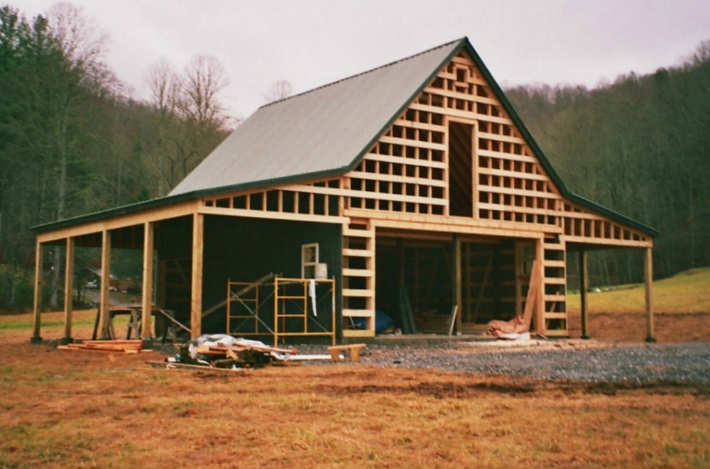 12 Pole-Barn Layouts with Lofts - Complete Construction Plans (B6)