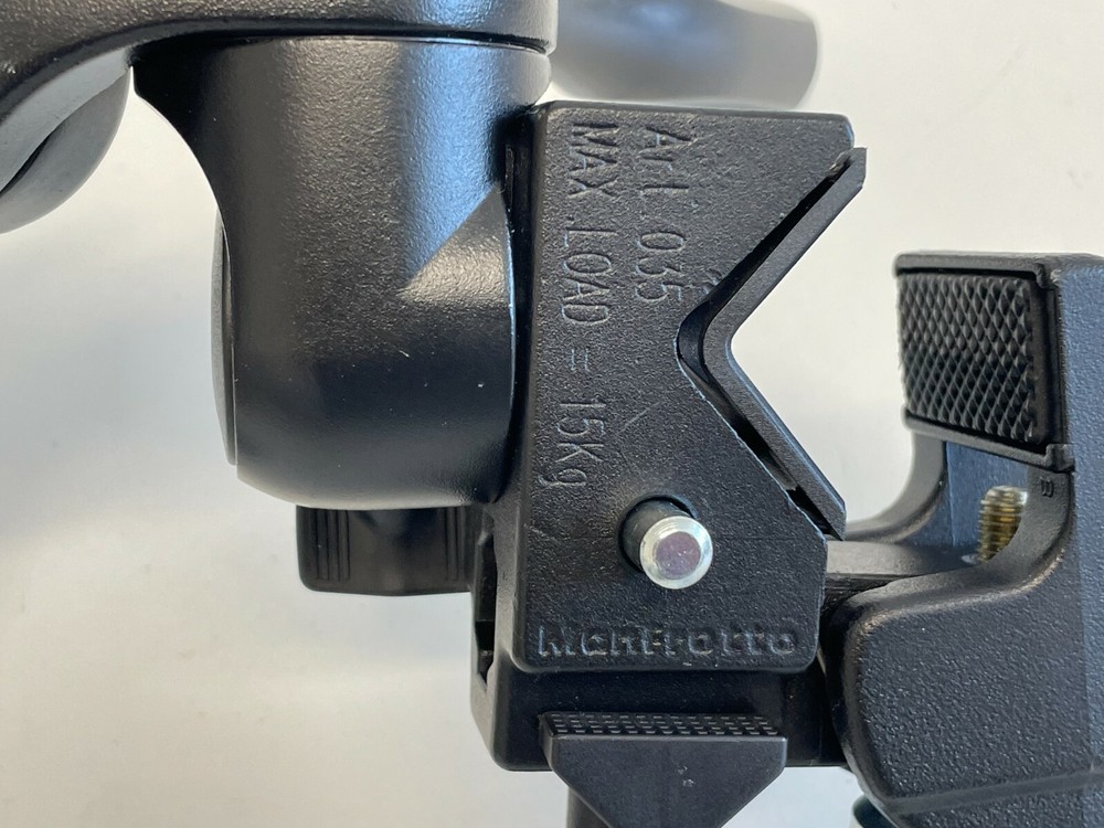 PP7: Silk / Manfrotto Tripod Camera Attachment