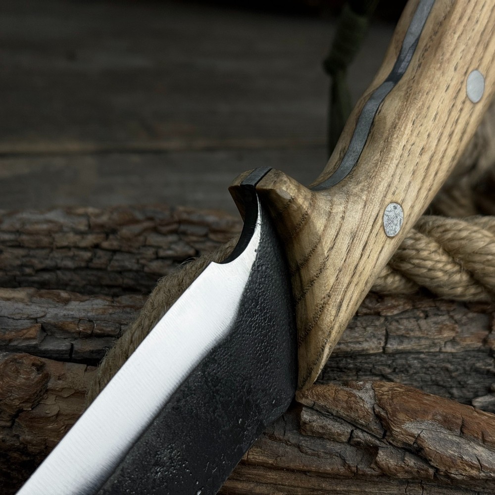 Forged Hunting Knife. Razor Sharp Blade (Fixed Blade). Tools for Camping.