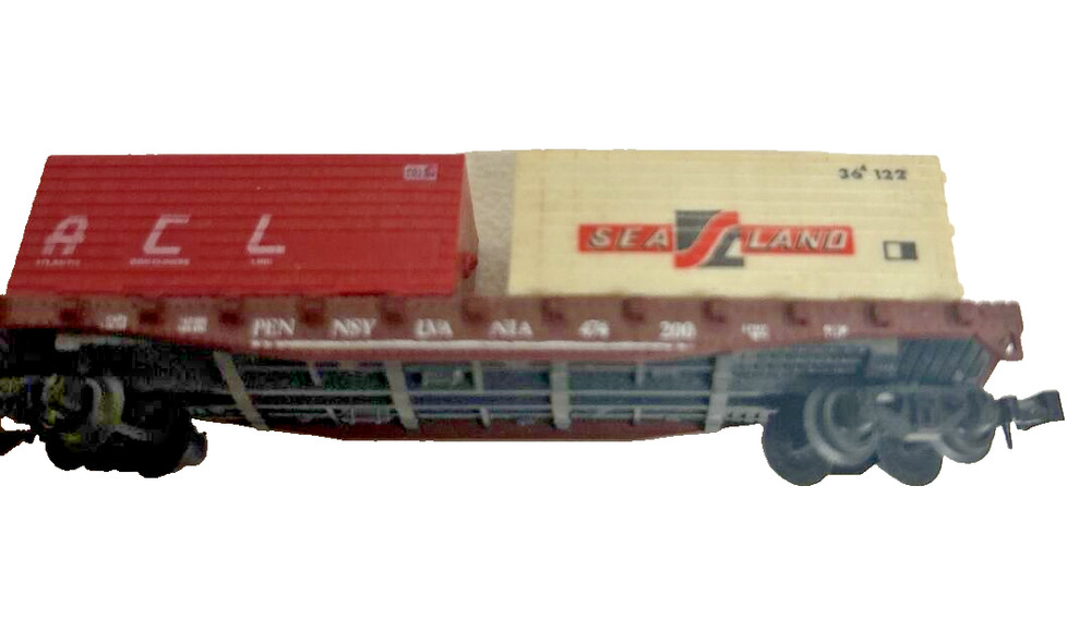 N Scale Lima Pennsylvania Flat Car with Load