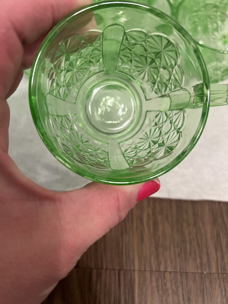 Daisy Button Vasoline Green Vintage Punch Bowl Set