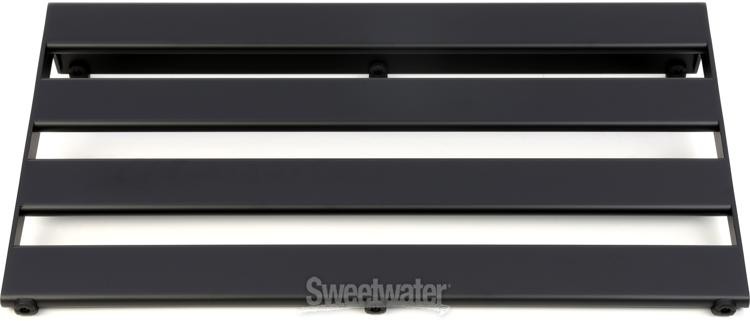 MONO Pedalboard Rail with Stealth Club Case - Medium