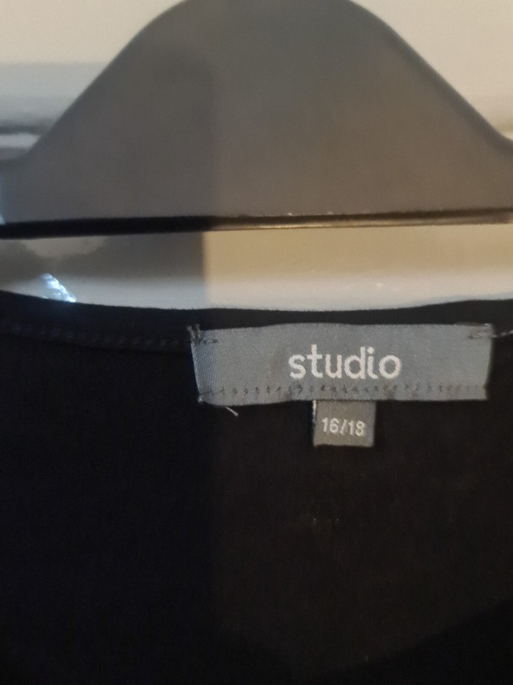 2PK STUDIO TOPS BLACK AND MULTICOLOURED SIZE 16-18