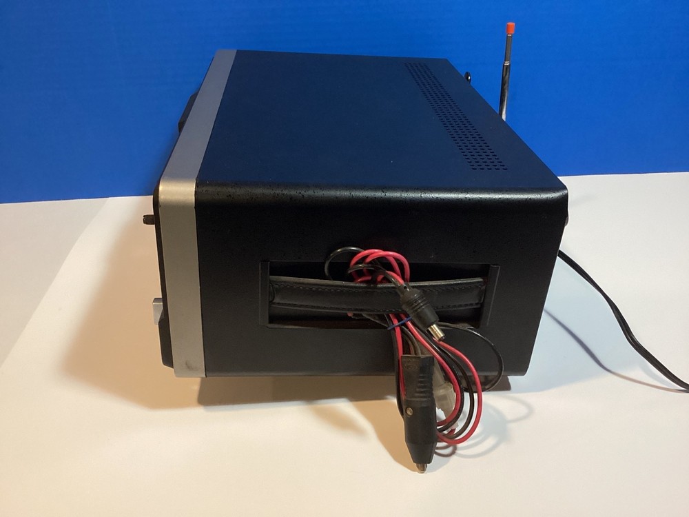 Realistic DX-300 Quartz Communication Base Station Ham RadioReceiver Untested
