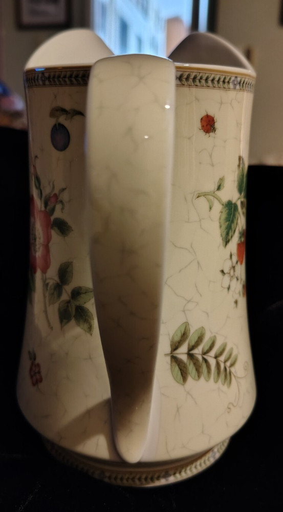 Wedgewood "Fleur" Pitcher-Made in Japan-EUC