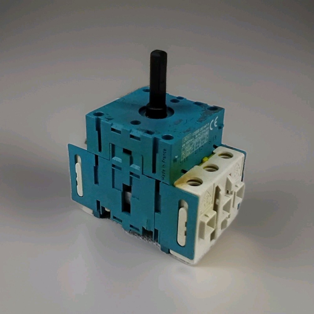 Baco 172000 690VAC, 25A Disconnect Switch