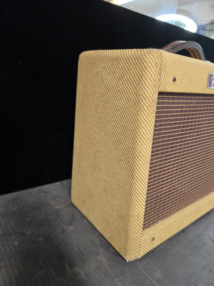 FENDER Bronco Tweed PR-258