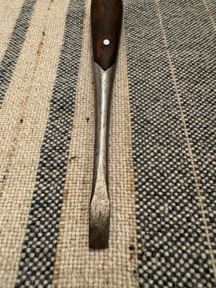 Perfect Handle Old Split Wood Screwdriver - Small - Unmarked Old
