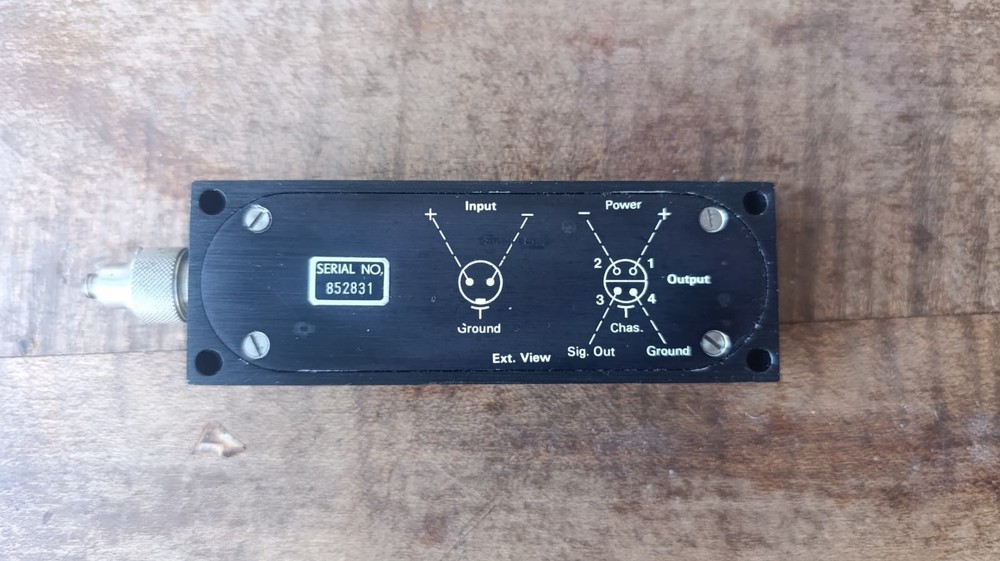 Brüel & Kjær Type 2634 Charge Amplifier with cable