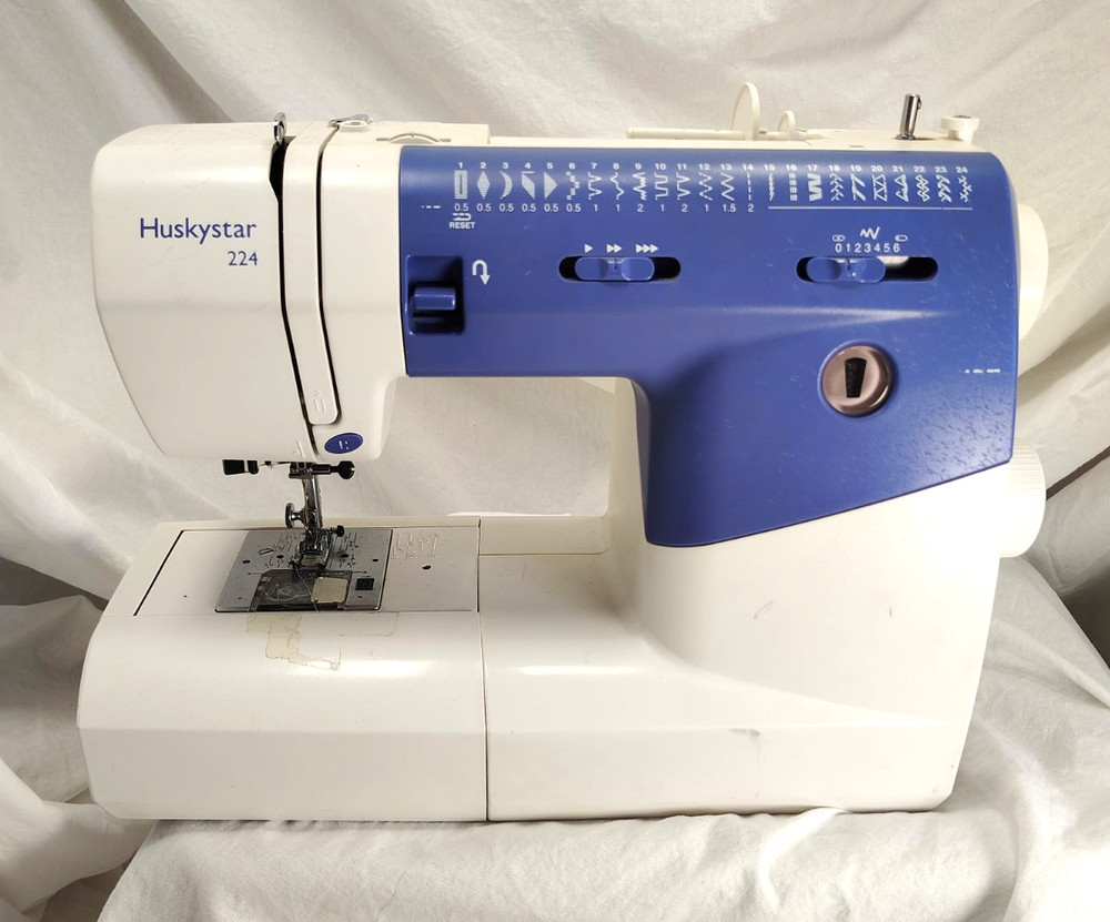 Husky Star sewing machine, #224, no power cord, untested