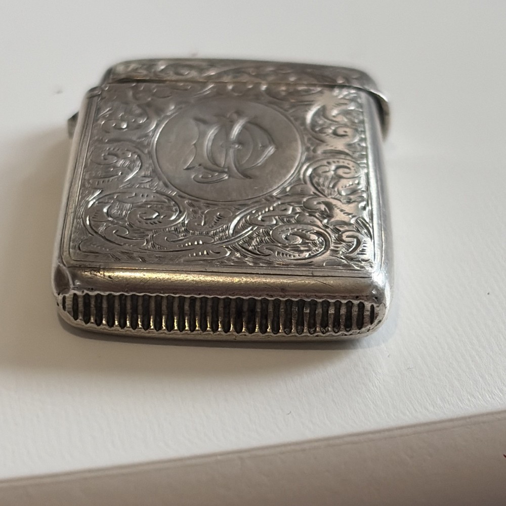 Antique Sterling Silver Foliage Etched Vesta Case
