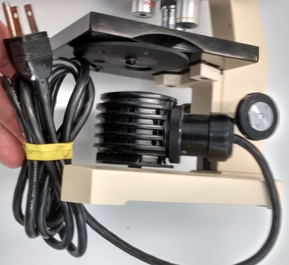 Swift Series M250 Microscope - works