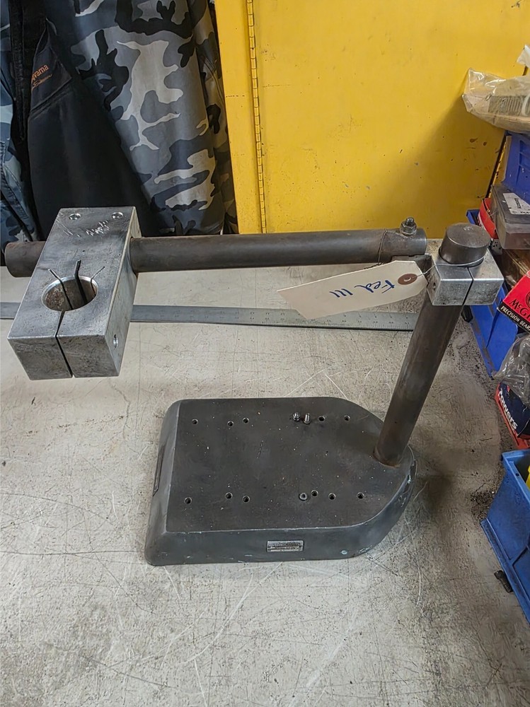 Mahr Federal NB-60 Indicator / Comparator Stand