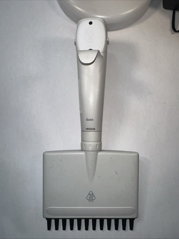 Sartorius 12-Channel Electronic Pipette Set with Charging Stand, SEE DESCRIPTION