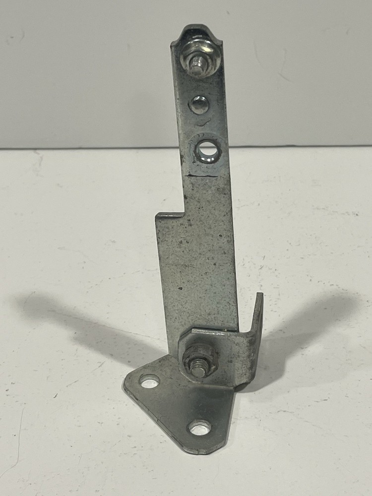 Wall mount rail triangular brackets for Genie Screw Drive Garage opener