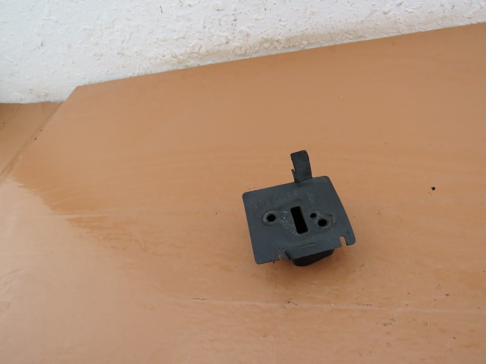 McCulloch Air Stream IV Blower OEM Carburetor Adapter