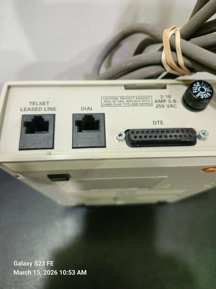 Motorola V.3229 14.4KBPS UDS Mount Modem LCD Display