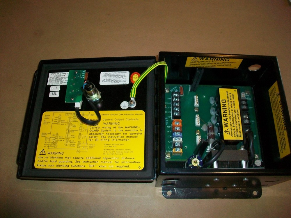 Banner Light Curtain Control Box MGCA-1 NEEDS CONTROL MODULE