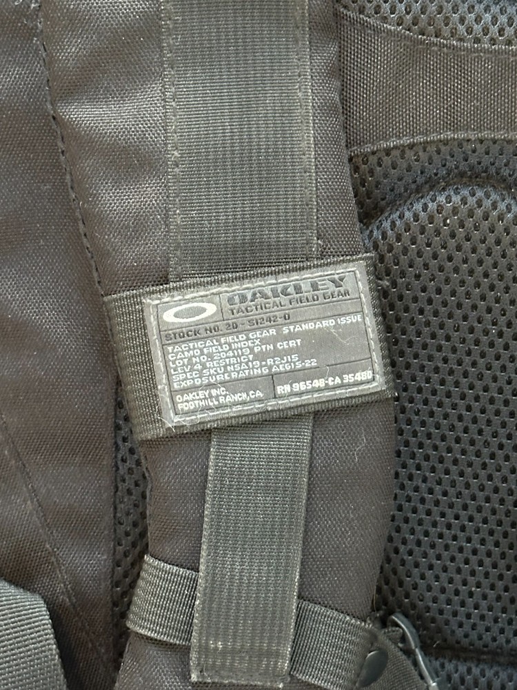 Oakley Mechanism Tactical Backpack Standard Issue Field Gear Gorpcore Rugged